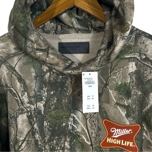 NWT Abercrombie & Fitch Miller High Life Graphic Popover Hoodie size Large - Picture 6 of 9